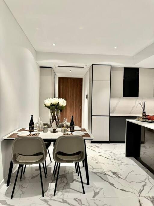 Apartamento Metropole D2 2br Pool Gym Deluxe *
