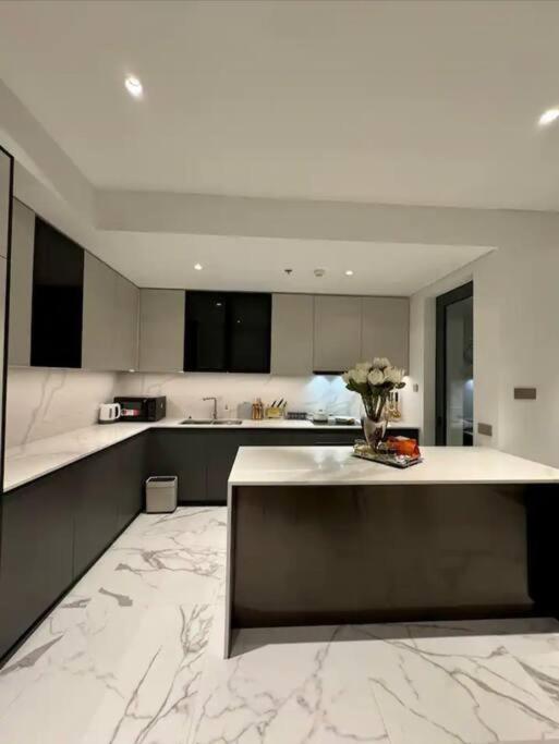 Metropole D2 2br Pool Gym Deluxe Apartamento *